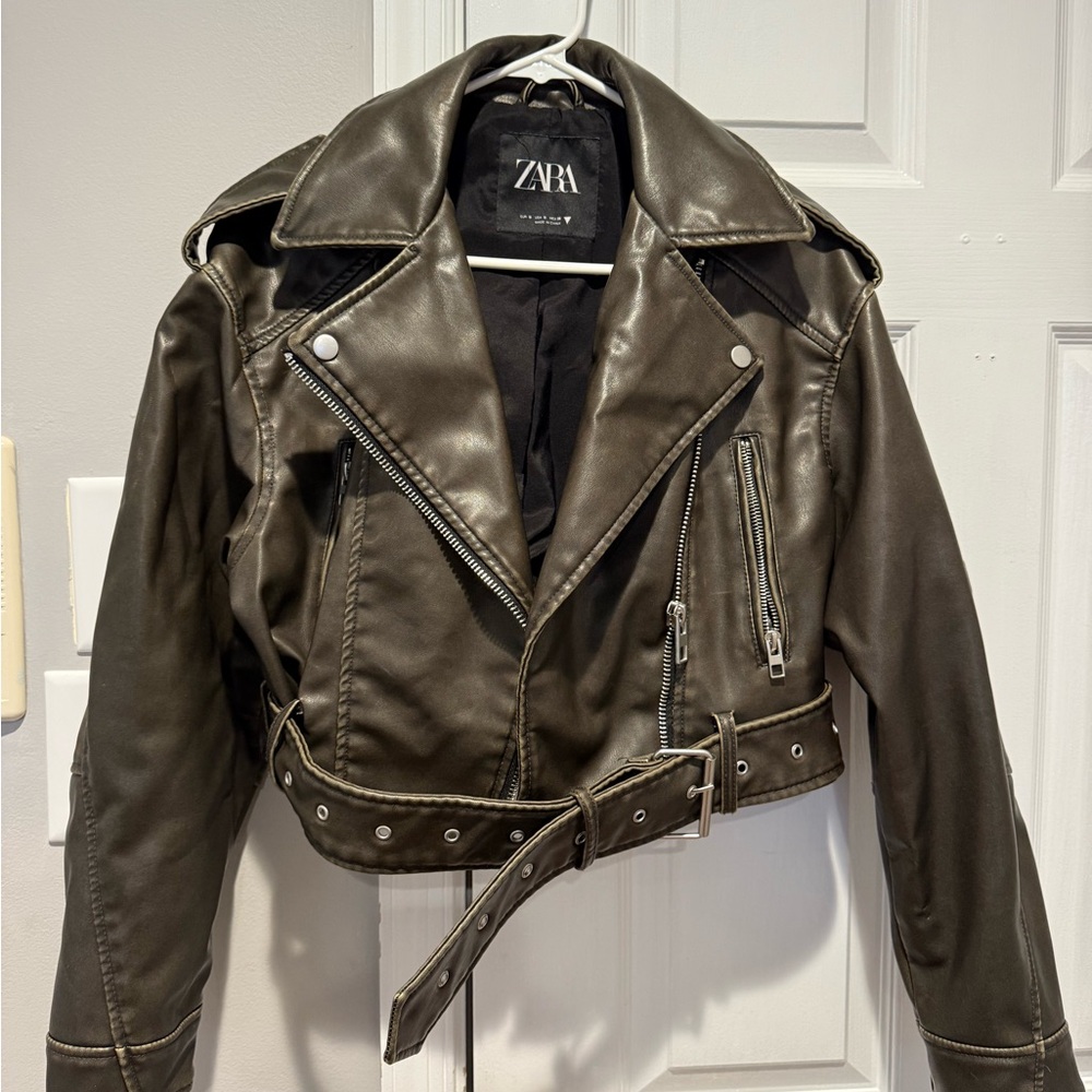 Zara Women's Green Leather Jacket - Picture 3 of 5